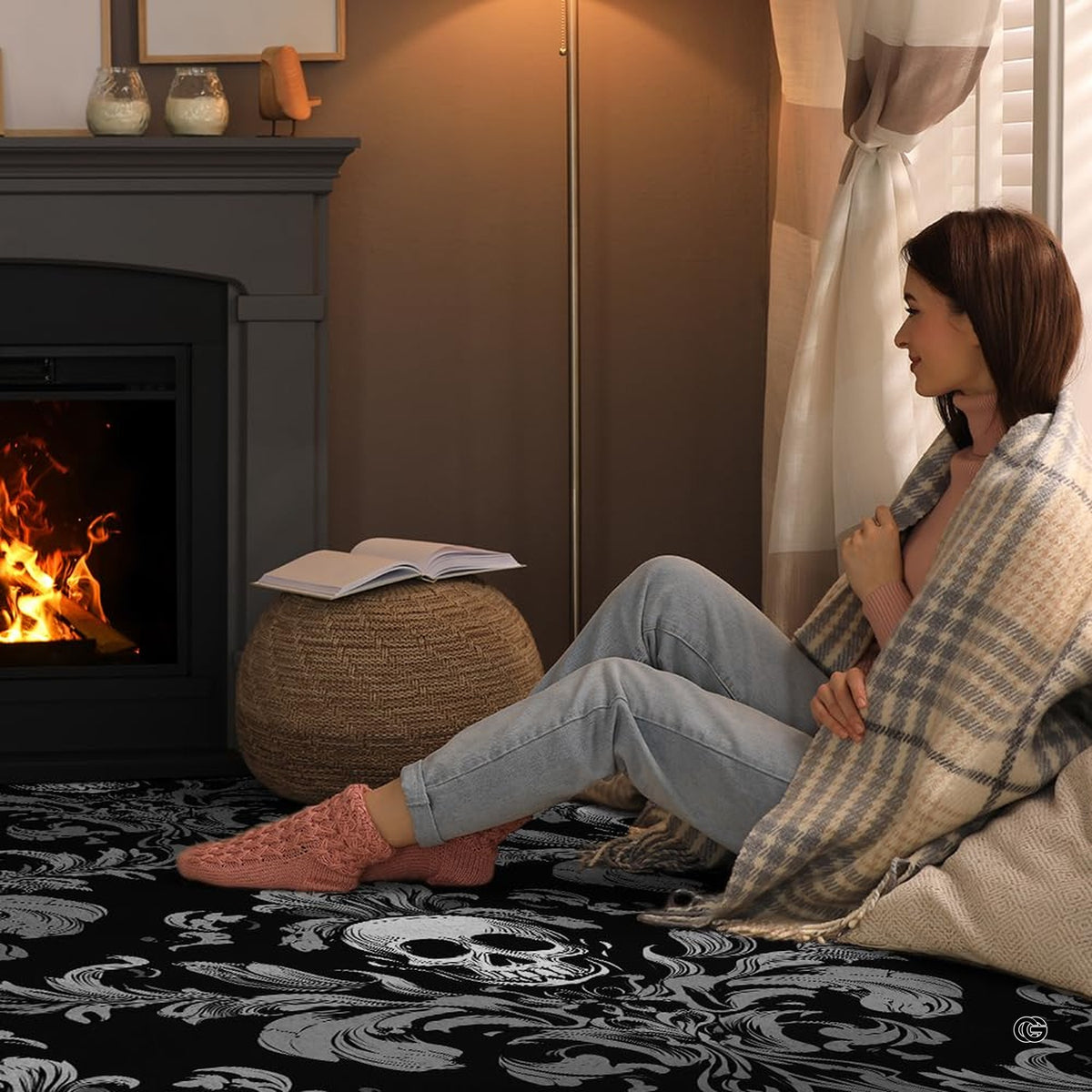 Infographic displaying dotted anti-slip backing and surface resistance details for the area rug